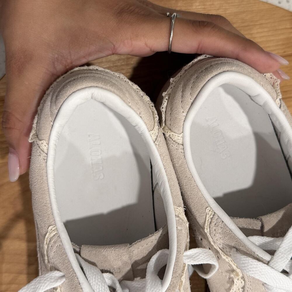 Alohas Sneakers 8-8.5 Tb.490 Crochet Cream Suede Lace Feminine Cottagecore Cute - Picture 15 of 16